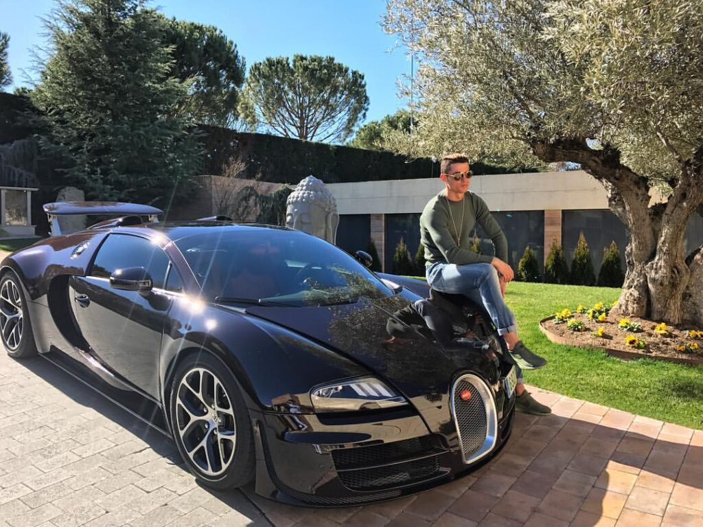  Cristiano Ronaldo and Bugatti